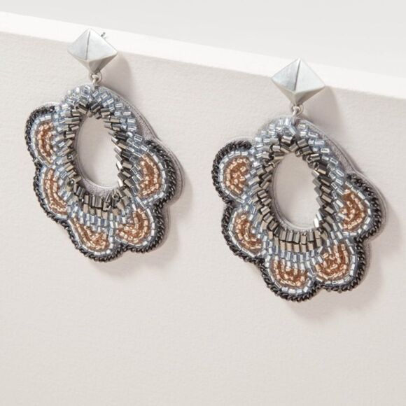 stella & dot ~βgray dove statement earrings ~ intricate beaded - Picture 3 of 5